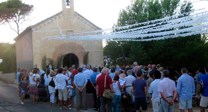 fiesta santa catalina tomas misa iglesia exterior