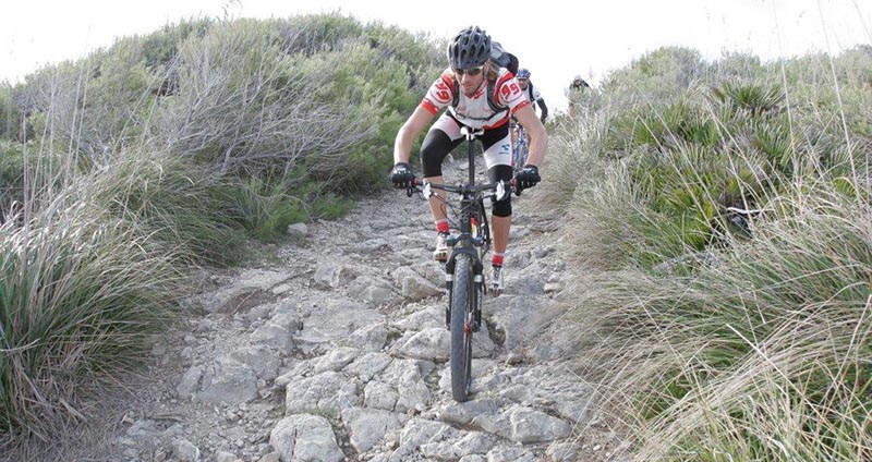 MTB 11 SA DUAIA Y SA JORDANA sendero piedras mountain bike